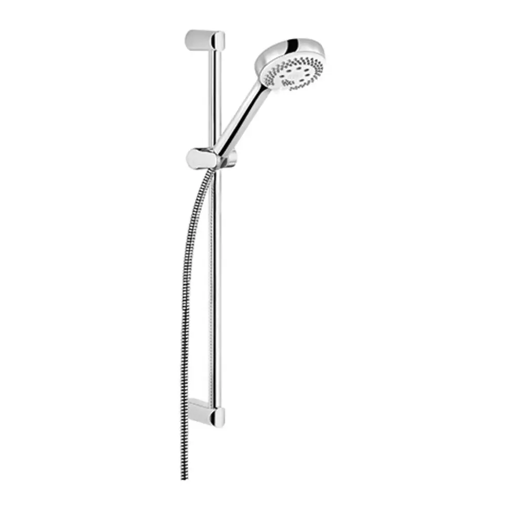 Kludi Duschset mit Handbrause, Wandstange und flexibler Schlauchverbindung, in chromfarbener Ausführung, montiert an einer weißen Wand.